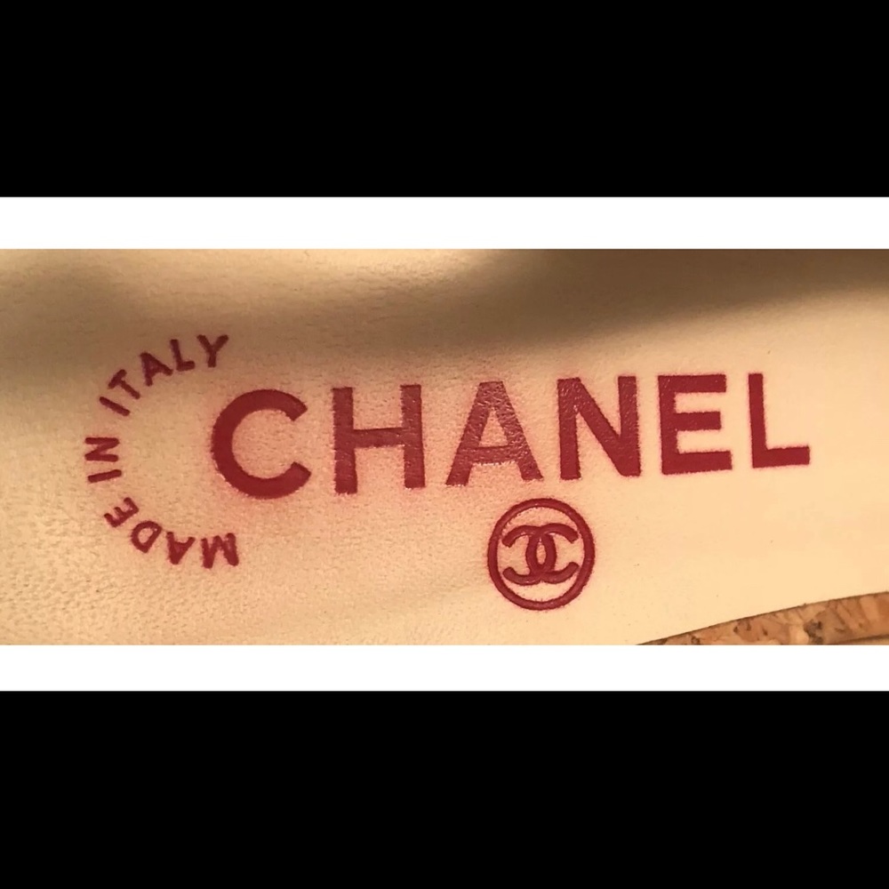 AUTHENTIC CORK AND RED PATENT LEATHER CHANEL 38 - Picture 7 of 8